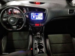 Kia Ceed GT - Miniatura 6
