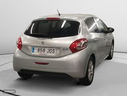 Peugeot 208 Style - Miniatura 2