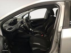 Peugeot 208 Style - Miniatura 8
