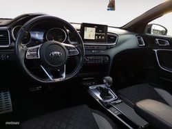 Kia Ceed 1.6 CRDi GT Line DCT 100 kW (136 CV) - Miniatura 7