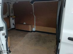 Ford Transit 280 L1 - Miniatura 10