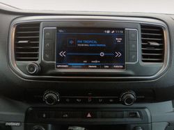 Peugeot Expert Furgon BlueHDi 100 Premium Long 75 kW (102 CV) - Miniatura 16