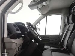 Volkswagen Crafter 35 Furgón BM L3H2 - Miniatura 9