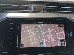 Volkswagen Passat 2.0 TDI 4MOTION - Miniatura 18
