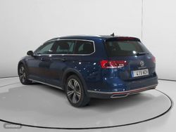 Volkswagen Passat 2.0 TDI 4MOTION - Miniatura 4