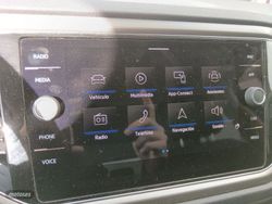 Volkswagen T-Roc Advance - Miniatura 14