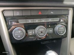 Volkswagen T-Roc Advance - Miniatura 19
