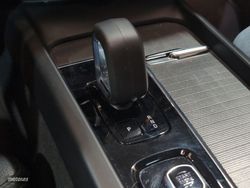 Volvo XC 60 T6 Ultra Dark - Miniatura 14