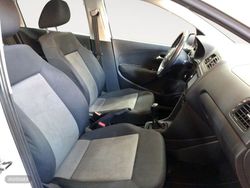 Volkswagen Polo Advance - Miniatura 10