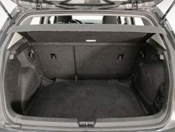 Volkswagen Golf 2.0 TDI - Miniatura 11