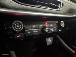 Jeep Compass Night Eagle Mild-Hybrid FWD - Miniatura 19