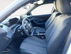 Peugeot 2008 Allure - Miniatura 8