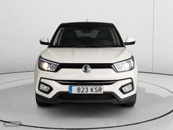 Ssangyong Tivoli Limited 4x2 - Miniatura 5