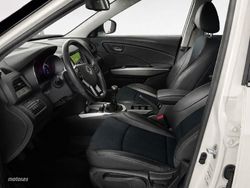 Ssangyong Tivoli Limited 4x2 - Miniatura 9