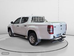 Mitsubishi L 200 220 DI-D Doble Cabina M-Pro 110 kW (150 CV) - Miniatura 4