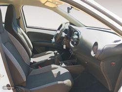 Toyota Aygo X Cross 1.0 Play - Miniatura 10