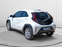 Toyota Aygo X Cross 1.0 Play - Miniatura 4