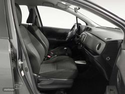 Toyota Yaris 90D City 66 kW (90 CV) - Miniatura 11