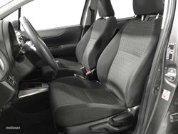 Toyota Yaris 90D City 66 kW (90 CV) - Miniatura 19