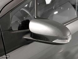 Toyota Yaris 90D City 66 kW (90 CV) - Miniatura 20