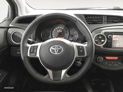 Toyota Yaris 90D City 66 kW (90 CV) - Miniatura 8
