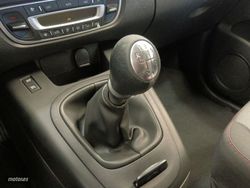 Renault Scenic dCi 110 Expression Energy eco2 81 kW (110 CV) - Miniatura 13