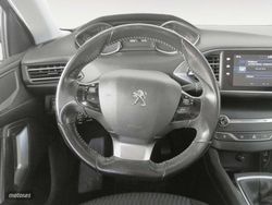Peugeot 308 PureTech 130 S&S Active 96 kW (130 CV) - Miniatura 8