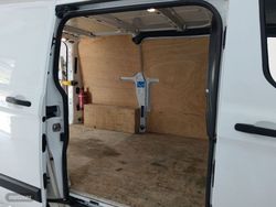 Ford Transit Furgon 2.0 TDCI 300 L1 Trend 96 kW (130 CV) - Miniatura 11