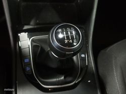 Hyundai Tucson 1.6 T-GDI MHEV Maxx 2WD - Miniatura 12