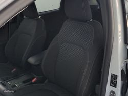 Ford Kuga 1.5 EcoBoost S&S Titanium 4x2 110 kW (150 CV) - Miniatura 22