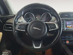 Jaguar F-Pace 2.0L i4D Prestige AWD 132 kW (180 CV) - Miniatura 10