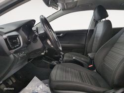 Kia Stonic 1.0 T-GDi MHEV Drive 74 kW (100 CV) - Miniatura 10