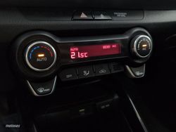 Kia Stonic 1.0 T-GDi MHEV Drive 74 kW (100 CV) - Miniatura 21