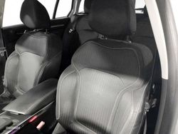 Renault Megane Sport Tourer Zen Energy TCe 97 kW (130 CV) EDC - Miniatura 21