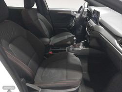 Ford Focus SportBreak 1.0 Ecoboost MHEV ST-Line 92 kW (125 CV) - Miniatura 13