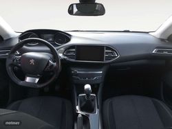Peugeot 308 1.2 PureTech S&S Active 96 kW (130 CV) - Miniatura 8