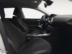 Peugeot 308 PureTech 130 S&S Allure 96 kW (130 CV) - Miniatura 11