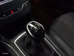 Peugeot 308 PureTech 130 S&S Allure 96 kW (130 CV) - Miniatura 13