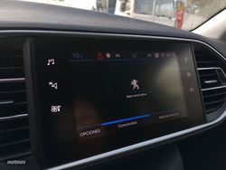 Peugeot 308 PureTech 130 S&S Allure 96 kW (130 CV) - Miniatura 15