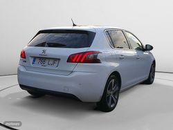 Peugeot 308 PureTech 130 S&S Allure 96 kW (130 CV) - Miniatura 2