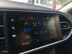 Peugeot 308 PureTech 130 S&S Allure 96 kW (130 CV) - Miniatura 20