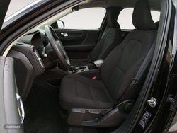 Volvo XC40 T2 Essential Auto 95 kW (129 CV) - Miniatura 11