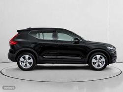 Volvo XC40 T2 Essential Auto 95 kW (129 CV) - Miniatura 2