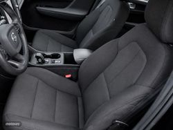 Volvo XC40 T2 Essential Auto 95 kW (129 CV) - Miniatura 22