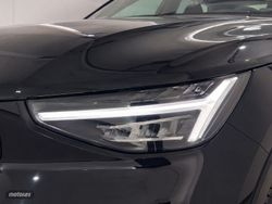 Volvo XC40 T2 Essential Auto 95 kW (129 CV) - Miniatura 24