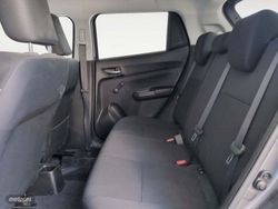 Suzuki Swift 1.2 GLE Mild Hybrid 61 kW (83 CV) - Miniatura 11