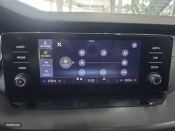 Skoda Octavia 1.0 TSI mHEV Ambition DSG 81 kW (110 CV) - Miniatura 21