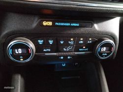 Ford Focus SportBreak 1.0 Ecoboost Active 92 kW (125 CV) - Miniatura 22