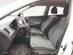 Hyundai i20 1.4 CRDI Link 66 kW (90 CV) - Miniatura 11