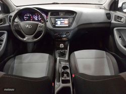 Hyundai i20 1.4 CRDI Link 66 kW (90 CV) - Miniatura 9